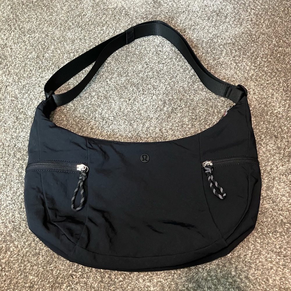 Lululemon Slouchy Sling Bag 6L